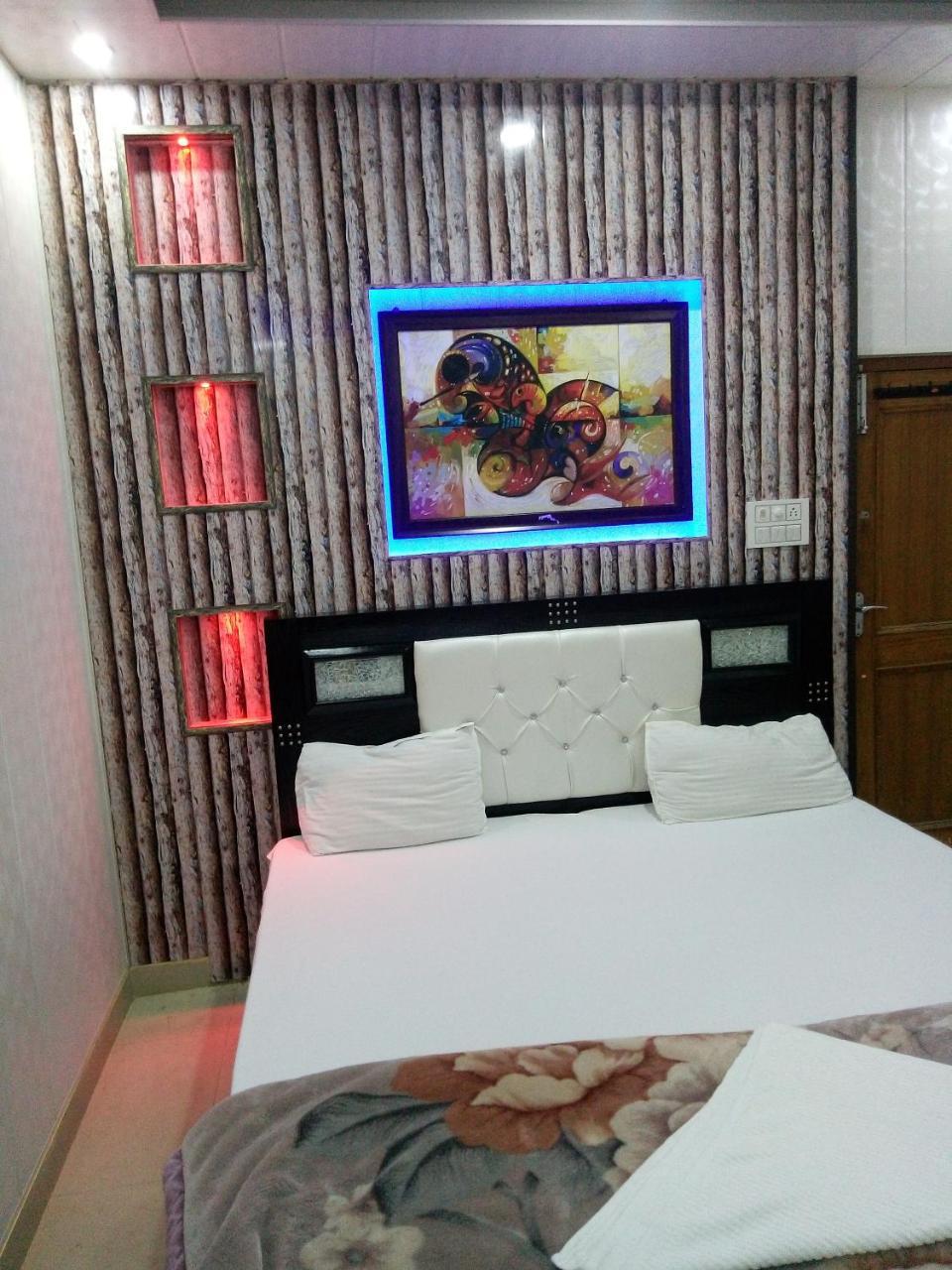 Hotel Sunrise Orai Exterior foto