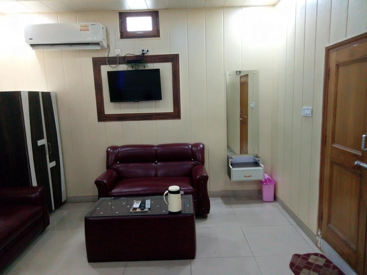 Hotel Sunrise Orai Exterior foto